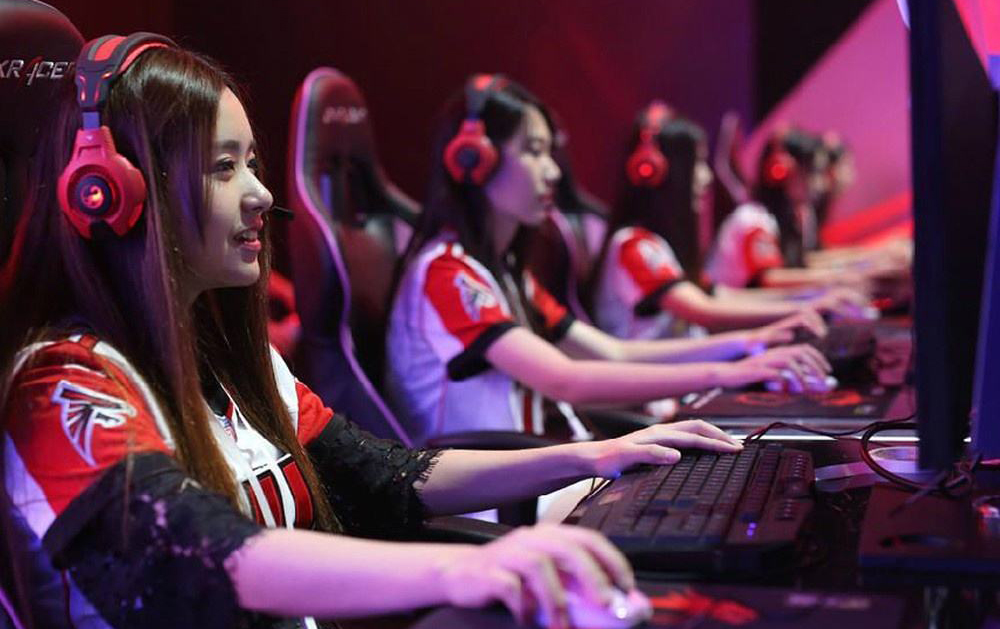 中国电竞用户有4亿人 2018年市场规模达1121亿元-游戏价值论