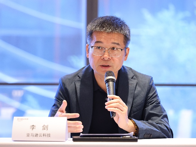 “AI+游戏”成技术壁垒,中小团队该如何破局-游戏价值论