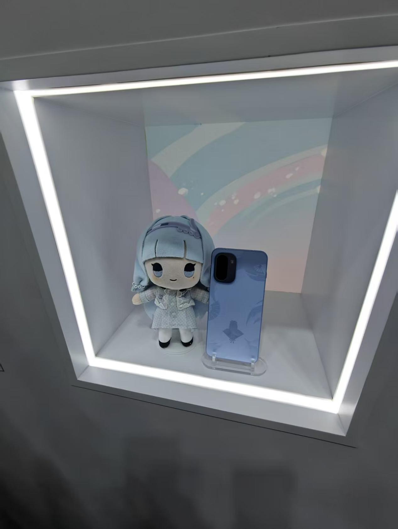 165高刷体验,8300mAh冰川电池,这款原神定制机带来顶级电竞体验-游戏价值论