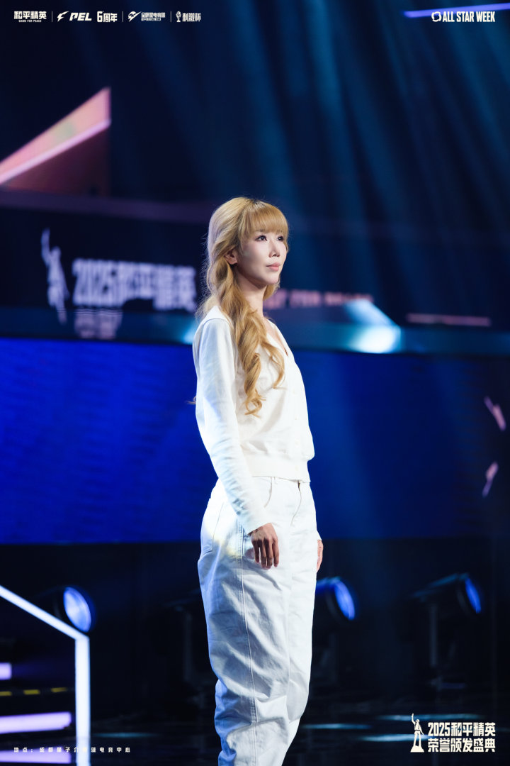 FPS 首个千万赛事号!和平电竞的「圈粉魔法」藏不住了-游戏价值论