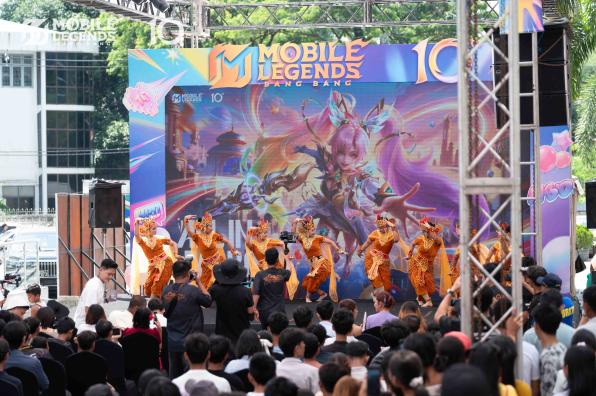 决胜巅峰十周年庆典落地十国   数万玩家现场狂欢-游戏价值论