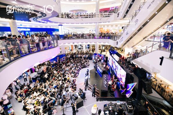 决胜巅峰十周年庆典落地十国   数万玩家现场狂欢-游戏价值论